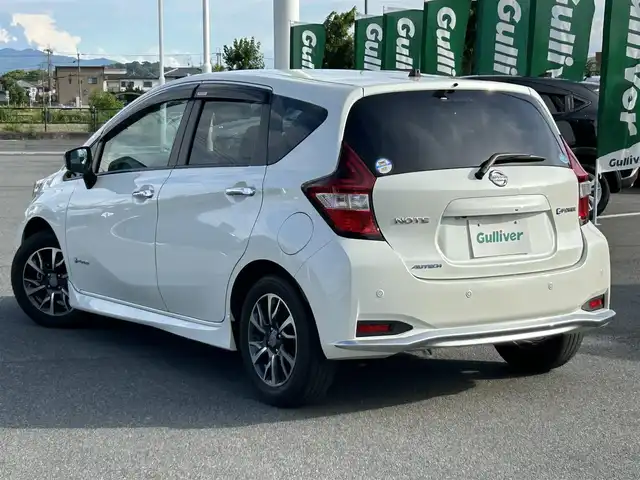 日産 ノート e－パワーオーテック 奈良県 2020(令2)年 3.3万km ブリリアントホワイトパール 社外9インチナビ　/フルセグ　/DVD　/Bluetooth　/USB入力端子　/ETC　/デジタルインナーミラー/全方位カメラ　/前後ドライブレコーダー　/追従型クルーズコントロール　/純正フロアマット　/純正アルミホイール　/オートLEDライト/衝突被害軽減ブレーキ/横滑り防止装置/車線逸脱警報/Wエアバッグ/ワンオーナー/保証書/取扱説明書