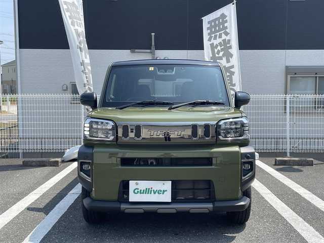 ダイハツ タフト G ターボ ダーククロムベンチャー 三重県 2023(令5)年 2.4万km フォレストカーキメタリック 登録時走行距離　23131ｋｍ/社外ディスプレイオーディオ/（FM/AM/TV/フルセグ/Bluetooth）/ドライブレコーダー（前）/シートヒーター（前席）/AUTOエアコン/ステアリングスイッチ/レーダークルコン/ブレーキホールド/アイドリングストップ/追突軽減システム/レーンキープアシスト/横滑り防止装置/コーナーセンサー/ABS/AUTOライト/電格ミラー/プッシュスタート/ドアバイザー