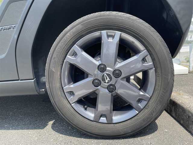 ダイハツ タフト G ターボ ダーククロムベンチャー 三重県 2023(令5)年 2.4万km フォレストカーキメタリック 登録時走行距離　23131ｋｍ/社外ディスプレイオーディオ/（FM/AM/TV/フルセグ/Bluetooth）/ドライブレコーダー（前）/シートヒーター（前席）/AUTOエアコン/ステアリングスイッチ/レーダークルコン/ブレーキホールド/アイドリングストップ/追突軽減システム/レーンキープアシスト/横滑り防止装置/コーナーセンサー/ABS/AUTOライト/電格ミラー/プッシュスタート/ドアバイザー