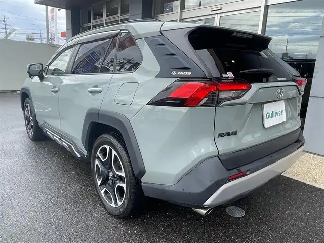トヨタ ＲＡＶ４ アドベンチャー 愛知県 2020(令2)年 3.7万km Ｌグリーン ワンオーナー　/純正ＳＤナビ　/フルセグ　/バックカメラ　/ステアリングヒーター　/ベンチレーション　/シートヒーター　/バックカメラ　/ＩＣＳ　/ＬＤＡ　/ＡＨＢ　/レーダークルーズ　/Ｂｌｕｅｔｏｏｔｈ　/パワーシート