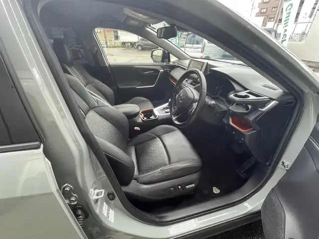 トヨタ ＲＡＶ４ アドベンチャー 愛知県 2020(令2)年 3.7万km Ｌグリーン ワンオーナー　/純正ＳＤナビ　/フルセグ　/バックカメラ　/ステアリングヒーター　/ベンチレーション　/シートヒーター　/バックカメラ　/ＩＣＳ　/ＬＤＡ　/ＡＨＢ　/レーダークルーズ　/Ｂｌｕｅｔｏｏｔｈ　/パワーシート