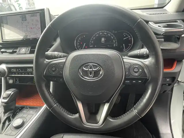 トヨタ ＲＡＶ４ アドベンチャー 愛知県 2020(令2)年 3.7万km Ｌグリーン ワンオーナー　/純正ＳＤナビ　/フルセグ　/バックカメラ　/ステアリングヒーター　/ベンチレーション　/シートヒーター　/バックカメラ　/ＩＣＳ　/ＬＤＡ　/ＡＨＢ　/レーダークルーズ　/Ｂｌｕｅｔｏｏｔｈ　/パワーシート