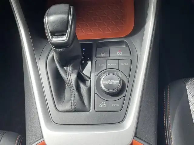 トヨタ ＲＡＶ４ アドベンチャー 愛知県 2020(令2)年 3.7万km Ｌグリーン ワンオーナー　/純正ＳＤナビ　/フルセグ　/バックカメラ　/ステアリングヒーター　/ベンチレーション　/シートヒーター　/バックカメラ　/ＩＣＳ　/ＬＤＡ　/ＡＨＢ　/レーダークルーズ　/Ｂｌｕｅｔｏｏｔｈ　/パワーシート