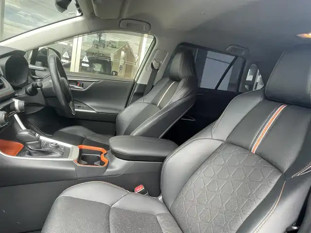 トヨタ ＲＡＶ４ アドベンチャー 愛知県 2020(令2)年 3.7万km Ｌグリーン ワンオーナー　/純正ＳＤナビ　/フルセグ　/バックカメラ　/ステアリングヒーター　/ベンチレーション　/シートヒーター　/バックカメラ　/ＩＣＳ　/ＬＤＡ　/ＡＨＢ　/レーダークルーズ　/Ｂｌｕｅｔｏｏｔｈ　/パワーシート