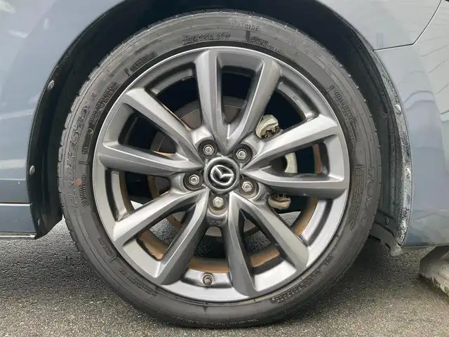 マツダ マツダ３ファストバック 15S ツーリング 静岡県 2020(令2)年 3.3万km ポリメタルグレーM i-ACTIVSENSE/純正SDナビ/　AM FM CD DVD Bluetooth USB HDMI/フルセグTV/ビルトインETC/LEDオートヘッドランプ/レーダークルーズコントロール/ヘッドアップディスプレイ/純正18インチアルミホイール/スマートキー2本/前後方クリアランスソナー/ワンオーナー/アラウンドビューモニター/前後方ドライブレコーダー