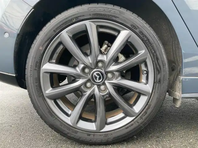 マツダ マツダ３ファストバック 15S ツーリング 静岡県 2020(令2)年 3.3万km ポリメタルグレーM i-ACTIVSENSE/純正SDナビ/　AM FM CD DVD Bluetooth USB HDMI/フルセグTV/ビルトインETC/LEDオートヘッドランプ/レーダークルーズコントロール/ヘッドアップディスプレイ/純正18インチアルミホイール/スマートキー2本/前後方クリアランスソナー/ワンオーナー/アラウンドビューモニター/前後方ドライブレコーダー