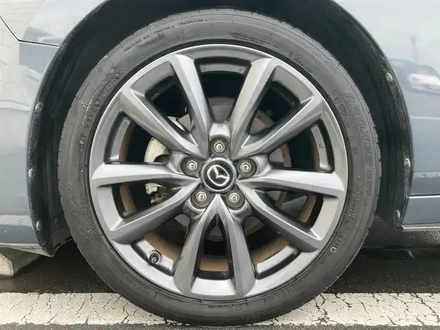 マツダ マツダ３ファストバック 15S ツーリング 静岡県 2020(令2)年 3.3万km ポリメタルグレーM i-ACTIVSENSE/純正SDナビ/　AM FM CD DVD Bluetooth USB HDMI/フルセグTV/ビルトインETC/LEDオートヘッドランプ/レーダークルーズコントロール/ヘッドアップディスプレイ/純正18インチアルミホイール/スマートキー2本/前後方クリアランスソナー/ワンオーナー/アラウンドビューモニター/前後方ドライブレコーダー