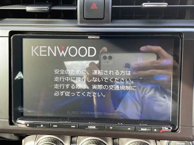 スバル ＢＲＺ S 大阪府 2023(令5)年 3.3万km パール 社外メモリナビ（MDV-M910HDL）/・FM/AM/Bluetooth/・フルセグテレビ/ETC/ドライブレコーダー/バックカメラ/クルーズコントロール/革巻きステアリング/ステアリングリモコン/シートヒーター（D席+N席）/LEDヘッドライト/オートライト/オートエアコン/スマートキー×2/プッシュスタートボタン/USBジャック/純正フロアマット/取扱説明書/ナビ取扱説明書/保証書