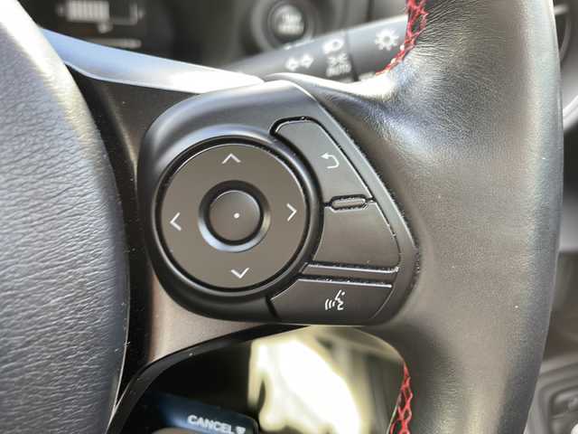 スバル ＢＲＺ S 大阪府 2023(令5)年 3.3万km パール 社外メモリナビ（MDV-M910HDL）/・FM/AM/Bluetooth/・フルセグテレビ/ETC/ドライブレコーダー/バックカメラ/クルーズコントロール/革巻きステアリング/ステアリングリモコン/シートヒーター（D席+N席）/LEDヘッドライト/オートライト/オートエアコン/スマートキー×2/プッシュスタートボタン/USBジャック/純正フロアマット/取扱説明書/ナビ取扱説明書/保証書