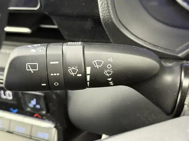 トヨタ ノア ハイブリッド S－Z 愛知県 2022(令4)年 2.9万km ブラック ワンオーナー/モデリスタ/　（フロント・ステップ・リア）/寒冷地仕様/純正フリップダウン/快適便利パッケージ/　・ハンズフリーデュアルパワースライドドア/　・パワーバックドア/　・ナノイーX/　・ステアリングヒーター/　・キャプテンシート（シートヒーター付き）/エレクトロシフトマチック/純正ディスプレイオーディオナビ/（Bluetooth/フルセグTV/CD/DVD/AM/FM）/全方位カメラ/4WD/3列シート/トヨタセーフティー/ETC2.0/ドライブレコーダー/シートヒーター（前席、2列目）/ステアリングヒーター/純正フロアマット/ハーフレザー/純正LEDライト/オートライト/プッシュスタート/ドアバイザー/電子パーキング/オートホールド