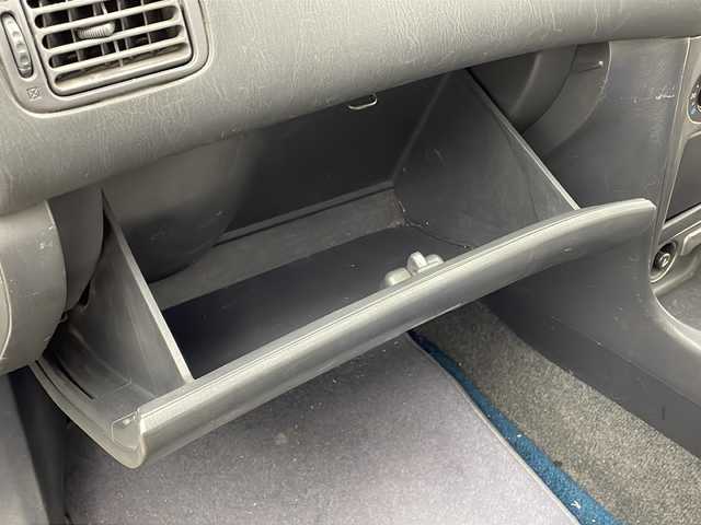 トヨタ カローラ GT 大阪府 1998(平10)年 17.3万km シルバーM CDユニット(MITSUBISHI/CDH77)/純正リアスポイラー/AAC/シガーライター/ハロゲンヘッドライト