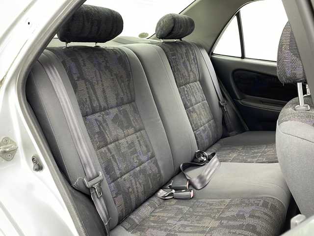 トヨタ カローラ GT 大阪府 1998(平10)年 17.3万km シルバーM CDユニット(MITSUBISHI/CDH77)/純正リアスポイラー/AAC/シガーライター/ハロゲンヘッドライト