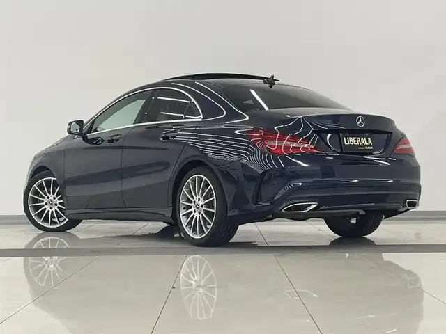メルセデス・ベンツ ＣＬＡ１８０ AMG スタイル 岡山県 2018(平30)年 2.3万km カバンサイトブルー 純正ナビ/ESP/アクティブブレーキアシスト/アテンションアシスト/ブラインドスポット/レーンキープアシスト/アイドリングストップ/オートライト/オートワイパー/パワーシート/シートヒーター/サンルーフ/バックカメラ/harman kardonステレオシステム/アンビエントライト/ETC/スペアキー