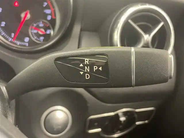 メルセデス・ベンツ ＣＬＡ１８０ AMG スタイル 岡山県 2018(平30)年 2.3万km カバンサイトブルー 純正ナビ/ESP/アクティブブレーキアシスト/アテンションアシスト/ブラインドスポット/レーンキープアシスト/アイドリングストップ/オートライト/オートワイパー/パワーシート/シートヒーター/サンルーフ/バックカメラ/harman kardonステレオシステム/アンビエントライト/ETC/スペアキー