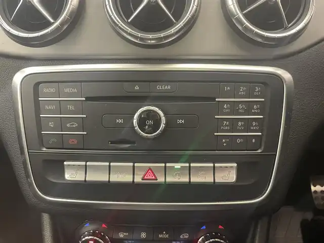 メルセデス・ベンツ ＣＬＡ１８０ AMG スタイル 岡山県 2018(平30)年 2.3万km カバンサイトブルー 純正ナビ/ESP/アクティブブレーキアシスト/アテンションアシスト/ブラインドスポット/レーンキープアシスト/アイドリングストップ/オートライト/オートワイパー/パワーシート/シートヒーター/サンルーフ/バックカメラ/harman kardonステレオシステム/アンビエントライト/ETC/スペアキー