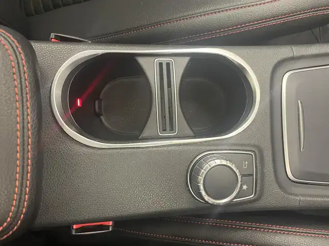 メルセデス・ベンツ ＣＬＡ１８０ AMG スタイル 岡山県 2018(平30)年 2.3万km カバンサイトブルー 純正ナビ/ESP/アクティブブレーキアシスト/アテンションアシスト/ブラインドスポット/レーンキープアシスト/アイドリングストップ/オートライト/オートワイパー/パワーシート/シートヒーター/サンルーフ/バックカメラ/harman kardonステレオシステム/アンビエントライト/ETC/スペアキー