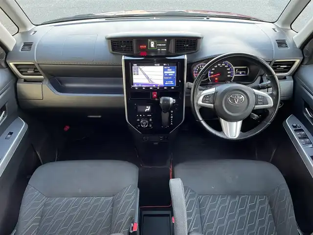 トヨタ ルーミー カスタムG 福岡県 2020(令2)年 2.1万km ブラックマイカメタリック/ファイアークォーツレッドメタリック ワンオーナー/純正ディーラーナビ（KSZT-Y68T）/Bluetooth対応/フルセグTV/AM/FM/9インチナビ/バックカメラ/フリップダウンモニター/両側パワースライドドア/ドライブレコーダー（前方）/ビルトインETC/クルーズコントロール/ドアバイザー/純正フロアマット/純正アルミホイール/プッシュスタート/保証書/取扱説明書/スペアキー/スマートキー