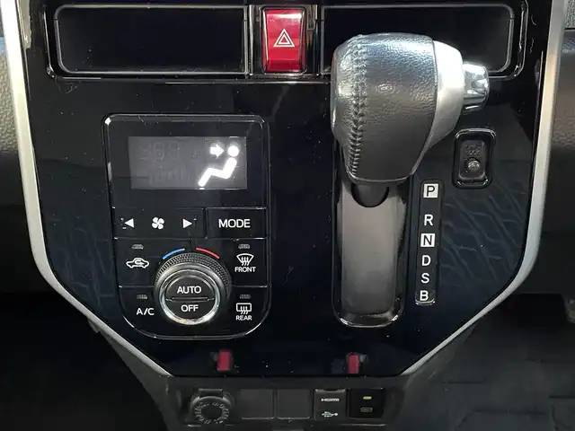 トヨタ ルーミー カスタムG 福岡県 2020(令2)年 2.1万km ブラックマイカメタリック/ファイアークォーツレッドメタリック ワンオーナー/純正ディーラーナビ（KSZT-Y68T）/Bluetooth対応/フルセグTV/AM/FM/9インチナビ/バックカメラ/フリップダウンモニター/両側パワースライドドア/ドライブレコーダー（前方）/ビルトインETC/クルーズコントロール/ドアバイザー/純正フロアマット/純正アルミホイール/プッシュスタート/保証書/取扱説明書/スペアキー/スマートキー