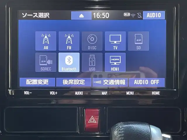 トヨタ ルーミー カスタムG 福岡県 2020(令2)年 2.1万km ブラックマイカメタリック/ファイアークォーツレッドメタリック ワンオーナー/純正ディーラーナビ（KSZT-Y68T）/Bluetooth対応/フルセグTV/AM/FM/9インチナビ/バックカメラ/フリップダウンモニター/両側パワースライドドア/ドライブレコーダー（前方）/ビルトインETC/クルーズコントロール/ドアバイザー/純正フロアマット/純正アルミホイール/プッシュスタート/保証書/取扱説明書/スペアキー/スマートキー