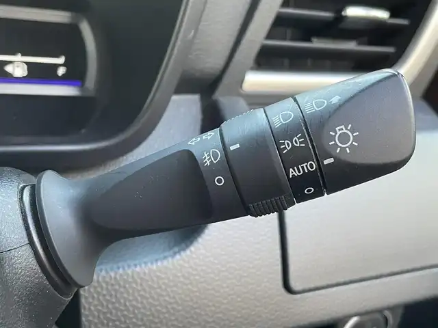 トヨタ ルーミー カスタムG 福岡県 2020(令2)年 2.1万km ブラックマイカメタリック/ファイアークォーツレッドメタリック ワンオーナー/純正ディーラーナビ（KSZT-Y68T）/Bluetooth対応/フルセグTV/AM/FM/9インチナビ/バックカメラ/フリップダウンモニター/両側パワースライドドア/ドライブレコーダー（前方）/ビルトインETC/クルーズコントロール/ドアバイザー/純正フロアマット/純正アルミホイール/プッシュスタート/保証書/取扱説明書/スペアキー/スマートキー