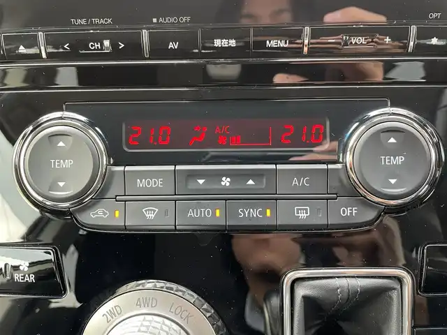 三菱 デリカＤ：５ P 千葉県 2019(令1)年 2.8万km ダイヤモンドブラックマイカ 純正10.1インチSDナビ【QY9000MB】/・CD/DVD/MSV/Bluetooth/フルセグ/全周囲カメラ/両後パワースライドドア/パワーバックドア/運転席パワーシート/前席シートヒーター/スマートキー/衝突軽減ブレーキ/レーンキープアシスト/ブラインドスポットモニター/オートマチックハイビーム/アダプティブクルーズコントロール/パドルシフト/純正18インチアルミホイール/純正LEDヘッドライト/フォグランプ/本革巻きステアリング/アイドリングストップ/ドアバイザー/サイド＆カーテンエアバッグ