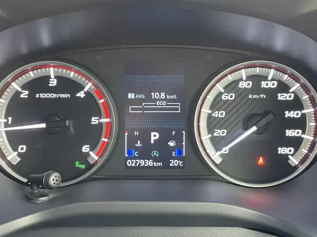 三菱 デリカＤ：５ P 千葉県 2019(令1)年 2.8万km ダイヤモンドブラックマイカ 純正10.1インチSDナビ【QY9000MB】/・CD/DVD/MSV/Bluetooth/フルセグ/全周囲カメラ/両後パワースライドドア/パワーバックドア/運転席パワーシート/前席シートヒーター/スマートキー/衝突軽減ブレーキ/レーンキープアシスト/ブラインドスポットモニター/オートマチックハイビーム/アダプティブクルーズコントロール/パドルシフト/純正18インチアルミホイール/純正LEDヘッドライト/フォグランプ/本革巻きステアリング/アイドリングストップ/ドアバイザー/サイド＆カーテンエアバッグ