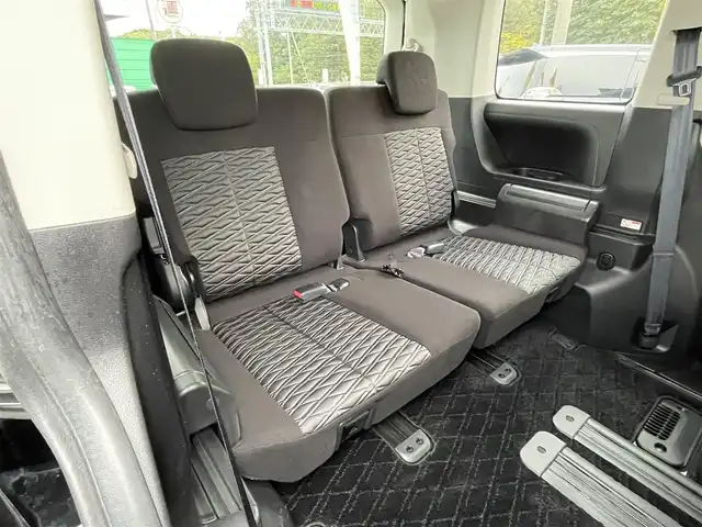 三菱 デリカＤ：５ P 千葉県 2019(令1)年 2.8万km ダイヤモンドブラックマイカ 純正10.1インチSDナビ【QY9000MB】/・CD/DVD/MSV/Bluetooth/フルセグ/全周囲カメラ/両後パワースライドドア/パワーバックドア/運転席パワーシート/前席シートヒーター/スマートキー/衝突軽減ブレーキ/レーンキープアシスト/ブラインドスポットモニター/オートマチックハイビーム/アダプティブクルーズコントロール/パドルシフト/純正18インチアルミホイール/純正LEDヘッドライト/フォグランプ/本革巻きステアリング/アイドリングストップ/ドアバイザー/サイド＆カーテンエアバッグ