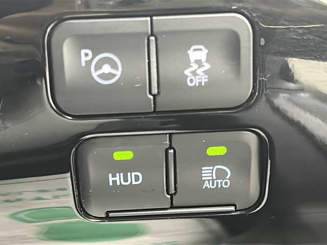 トヨタ プリウス ＰＨＶ A プレミアムナビパッケージ 宮城県 2020(令2)年 4.6万km アティチュードブラックマイカ 禁煙車/ワンオーナー/後期型/5人乗り/ソーラー充電システム/パノラミックビューモニター/JBLプレミアムサウンド/トヨタセーフティセンス/・プリクラッシュセーフティ/・レーントレーシングアシスト/・オートハイビームアシスト/・アダプティブクルーズコントロール/・ヘッドアップディスプレイ/・ブラインドスポットモニター/駐車支援システム/純正11.6インチナビ/・USB.BT.AUX/フルセグTV/白本革シート/・D席パワーシート/・前席シートヒーター/エアシート/純正ドライブレコーダー（F）/ビルトインETC2.0/LEDヘッドライト/LEDフォグランプ/ステアリングヒーター/ステアリングスイッチ/プッシュスタート/スマートキー/純正17インチアルミホイール/純正フロアマット/トノカバー