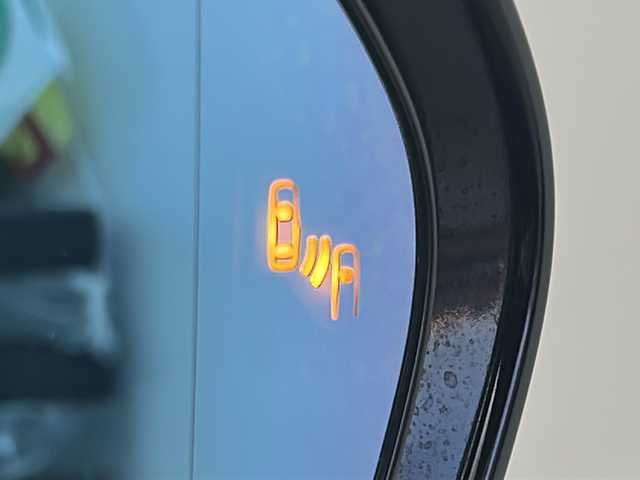 トヨタ プリウス ＰＨＶ A プレミアムナビパッケージ 宮城県 2020(令2)年 4.6万km アティチュードブラックマイカ 禁煙車/ワンオーナー/後期型/5人乗り/ソーラー充電システム/パノラミックビューモニター/JBLプレミアムサウンド/トヨタセーフティセンス/・プリクラッシュセーフティ/・レーントレーシングアシスト/・オートハイビームアシスト/・アダプティブクルーズコントロール/・ヘッドアップディスプレイ/・ブラインドスポットモニター/駐車支援システム/純正11.6インチナビ/・USB.BT.AUX/フルセグTV/白本革シート/・D席パワーシート/・前席シートヒーター/エアシート/純正ドライブレコーダー（F）/ビルトインETC2.0/LEDヘッドライト/LEDフォグランプ/ステアリングヒーター/ステアリングスイッチ/プッシュスタート/スマートキー/純正17インチアルミホイール/純正フロアマット/トノカバー