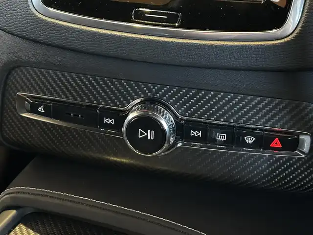 ボルボ ＸＣ９０ T6 AWD Rデザイン 宮城県 2016(平28)年 4.4万km オニキスブラックP ワンオーナー/ポールスターパフォーマンスパッケージ/アダプティブクルーズコントロール/レーンキープアシスト/BLIS/クロストラフィックアラート/純正ナビゲーションシステム/フルセグTV/サラウンドビューカメラ/ブラックレザーシート/シートヒーター/メモリ機能付きパワーシート/LEDヘッドライト/純正22インチAW/スマートキー/パワーバックドア/液晶メーターパネル/ETC車載器/ドライブレコーダー