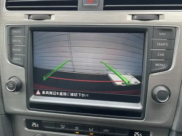 フォルクスワーゲン ゴルフ TSIコンフォートライン 埼玉県 2017(平29)年 6.2万km 赤 ・純正ナビ（Bluetooth/CD/DVD/USB）/・レーダークルーズコントロール/・衝突軽減ブレーキ/・ドライブレコーダー/・パドルシフト/・バックカメラ/・ETC/・アイドリングストップ/・コーナーセンサー