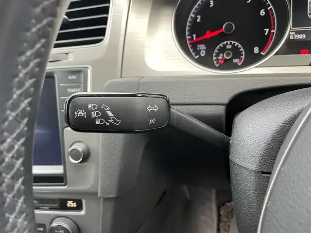 フォルクスワーゲン ゴルフ TSIコンフォートライン 埼玉県 2017(平29)年 6.2万km 赤 ・純正ナビ（Bluetooth/CD/DVD/USB）/・レーダークルーズコントロール/・衝突軽減ブレーキ/・ドライブレコーダー/・パドルシフト/・バックカメラ/・ETC/・アイドリングストップ/・コーナーセンサー