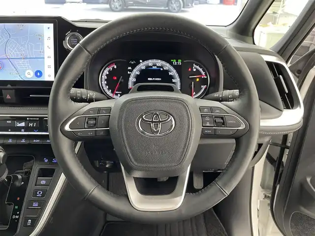 トヨタ ノア S－Z 滋賀県 2023(令5)年 1.5万km ホワイトパールクリスタルシャイン 10.5型ディスプレイオーディオ（コネクティッドナビ対応）Plus/（CD/DVD/BT/フルセグTV/AppleCarplay/AndroidAuto/Miracast/HDMI）/トヨタセーフティセンス/・プリクラッシュセーフティ（前方衝突回避支援）/・レーントレーシングアシスト（LTA）/・レーンディパーチャーアラート（LDA）/・レーダークルーズコントロール（全車速追従式）/・アダプティブハイビームシステム（AHS）/・ロードサインアシスト（RSA）/パノラミックビューモニター/ビルトインETC/デジタルインナーミラー/快適利便パッケージHigh/・ハンズフリー デュアルパワースライドドア/・パワーバックドア/・「ナノイー X」（空調／空気清浄関連機能） /・ステアリングヒーター（ハンドルヒーター） /・2列目シートヒーター/オットマン/アームレスト/トヨタチームメイト アドバンストパーク/ハーフレザーシート/前席シートヒーター/LEDヘッドライト/純正フロアマット/純正17インチAW