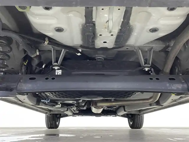 ダイハツ タフト G ターボ 大分県 2020(令2)年 5.6万km フォレストカーキメタリック 衝突被害軽減ブレーキ/純正ナビTV/（NMZK-W72D/CD/DVD/Bluetooth/フルセグTV)/純正バックカメラ/純正ドライブレコーダー/純正セキュリティアラーム/純正15インチアルミ/純正LEDオートライト/純正LEDフォグ/純正フロアマット/シートカバー/パノラマガラスルーフ/アダプティブクルーズコントロール/レーンキープアシスト/オートマチックハイビーム/クリアランスソナー/前席シートヒーター/本革巻ハンドル/オートエアコン/スマートキー/プッシュエンジンスタート/スペアキー、新車時保証書、取扱い説明書