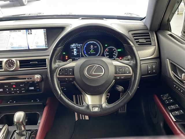 レクサス ＧＳ 450h Fスポーツ 兵庫県 2017(平29)年 5.3万km グラファイトブラックガラスフレーク ・純正ナビ&CD&DVD&SD&USB&AUX&BT&TV/・マークレビンソンオーディオ/・ビルトインETC2.0/・バックカメラ/・レーダークルーズコントロール/・LEXUSsafety/・プリクラッシュセーフティ/・ブラインドスポットモニター/・レーンディパーチャーアラート/・クリアランスソナー/・nanoeエアコン/・前後コーナーセンサー/・盗難防止装置/・オートライト/・オートマチックハイビーム/・3眼LEDヘッドライト/・W＋サイドエアバック/・カーテンエアバック/・ムーンルーフ/・純正レクサスオレンジキャリパー/・パワートランクリッド/・前方ドライブレコーダー/・純正フロアマット/・レザーシート/・メモリーパワーシート（運転席・助手席）/・シートヒーター（運転席・助手席）/・エアシート（運転席・助手席）/・社外19インチアルミホイール/・ステアリングヒーター/・ヘッドアップディスプレイ/・スマートキー/・スペアキー/・AACエアコン