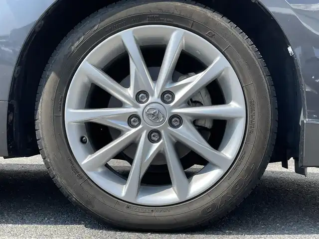 トヨタ プリウス α S ツーリングセレクション 三重県 2013(平25)年 9.9万km グレーメタリック (株)IDOMが運営する【じしゃロン四日市店】の自社ローン専用車両になります。こちらは現金またはオートローンご利用時の価格です。自社ローンご希望の方は別途その旨お申付け下さい/社外SDナビ/フルセグTV/（CD/DVD/AM/FM/BT/SD/USB）/バックカメラ/ETC/ステアリングスイッチ/オートエアコン/エンジンプッシュスタートボタン/電動格納ウィンカーミラー/カーテンエアバック