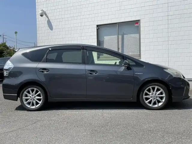 トヨタ プリウス α S ツーリングセレクション 三重県 2013(平25)年 9.9万km グレーメタリック (株)IDOMが運営する【じしゃロン四日市店】の自社ローン専用車両になります。こちらは現金またはオートローンご利用時の価格です。自社ローンご希望の方は別途その旨お申付け下さい/社外SDナビ/フルセグTV/（CD/DVD/AM/FM/BT/SD/USB）/バックカメラ/ETC/ステアリングスイッチ/オートエアコン/エンジンプッシュスタートボタン/電動格納ウィンカーミラー/カーテンエアバック
