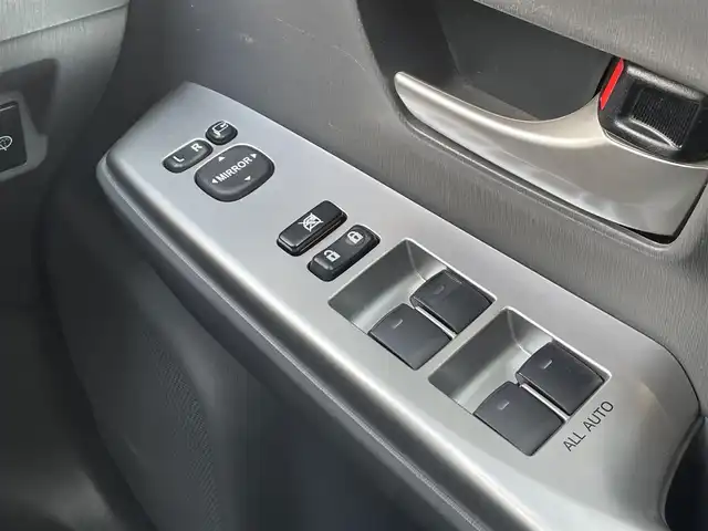 トヨタ プリウス α S ツーリングセレクション 三重県 2013(平25)年 9.9万km グレーメタリック (株)IDOMが運営する【じしゃロン四日市店】の自社ローン専用車両になります。こちらは現金またはオートローンご利用時の価格です。自社ローンご希望の方は別途その旨お申付け下さい/社外SDナビ/フルセグTV/（CD/DVD/AM/FM/BT/SD/USB）/バックカメラ/ETC/ステアリングスイッチ/オートエアコン/エンジンプッシュスタートボタン/電動格納ウィンカーミラー/カーテンエアバック