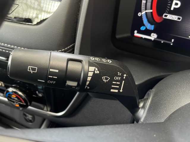 日産 エクストレイル G e－4ORCE 山形県 2022(令4)年 1.2万km ダイヤモンドブラック ワンオーナー/サンルーフ/BOSEプレミアムサウンドシステム/12.3インチNissanConnectナビ/アラウンドヴビューカメラ/デジタルインナーミラー/ブラックレザーシート/全席シートヒーター/前席パワーシート/前後ドライブレコーダー/純正19インチアルミ/プロパイロット/パワーバックドア/置くだけ充電/ヘッドアップディスプレイ/ETC2.0/社外18インチアルミ（スタッドレス装着）/スペアキー
