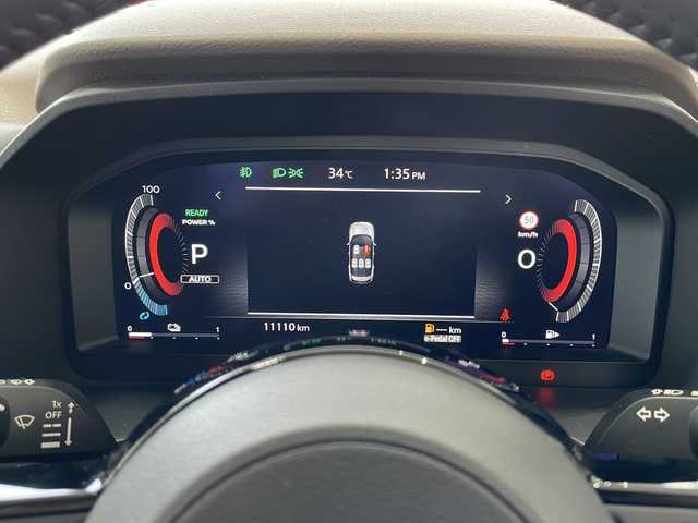 日産 エクストレイル G e－4ORCE 山形県 2022(令4)年 1.2万km ダイヤモンドブラック ワンオーナー/サンルーフ/BOSEプレミアムサウンドシステム/12.3インチNissanConnectナビ/アラウンドヴビューカメラ/デジタルインナーミラー/ブラックレザーシート/全席シートヒーター/前席パワーシート/前後ドライブレコーダー/純正19インチアルミ/プロパイロット/パワーバックドア/置くだけ充電/ヘッドアップディスプレイ/ETC2.0/社外18インチアルミ（スタッドレス装着）/スペアキー