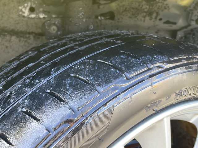スズキ スイフト スポーツ 新潟県 2014(平26)年 5.8万km チャンピオンイエロー マニュアル車　/社外ナビ　/フルセグＴＶ　/バックカメラ　/ＥＴＣ　/フロントドライブレコーダー　/横滑り防止装置　/クルーズコントロール　/純正１７インチアルミホイール　/オートエアコン　/電動格納式ミラー　/ＡＢＳ/HIDヘッドライト/フォグランプ