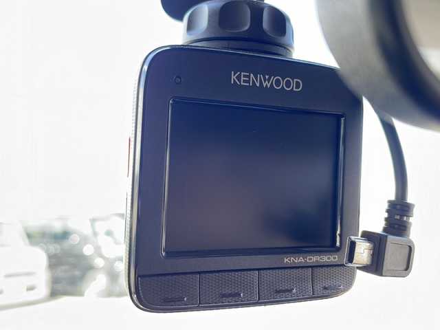 スズキ スイフト スポーツ 新潟県 2014(平26)年 5.8万km チャンピオンイエロー マニュアル車　/社外ナビ　/フルセグＴＶ　/バックカメラ　/ＥＴＣ　/フロントドライブレコーダー　/横滑り防止装置　/クルーズコントロール　/純正１７インチアルミホイール　/オートエアコン　/電動格納式ミラー　/ＡＢＳ/HIDヘッドライト/フォグランプ