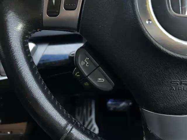 ホンダ オデッセイ アブソルート 静岡県 2005(平17)年 13.5万km ナイトホークブラックパール 純正ナビ/(CD/DVD)/TV/バックカメラ/クルーズコントロール/横滑り防止装置/ハーフレザー/リモコンキー/スペアキー×1/ETC/純正17インチアルミホイール/純正フロアマット/保証書/取扱説明書