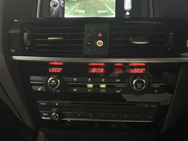 ＢＭＷ Ｘ３ xDrive20d Xライン 京都府 2015(平27)年 11.1万km 白