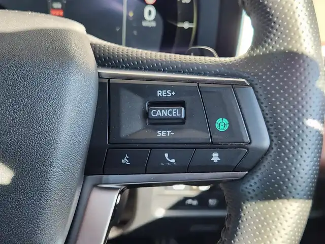 三菱 アウトランダー ＰＨＥＶ P エグゼクティブパッケージ 愛知県 2024(令6)年 1.6万km グレーⅡ パノラマルーフ/YAMAHAアルティメットサウンド/純正ディスプレイオーディオ/　（ＢＴ／フルセグ/AppleCarPlay/AndroidAuto）/パノラミックビューモニター/前後ドラレコ/ＥＴＣ２．０/パワーシート／シートヒーター/パワーバックドア/純正２０インチＡＷ