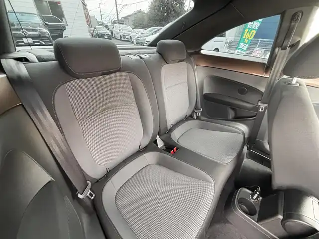 フォルクスワーゲン ザ・ビートル デザイン 熊本県 2014(平26)年 8.6万km グラシオーサブラウンメタリック 社外SDナビ（CN-R300D）/【フルセグTV/CD/DVD/SDオーディオ】/バックカメラ/純正16インチアルミホイール/HIDヘッドライト/ETC/ドライブレコーダー/フロアマット/取扱説明書/リモコンキー