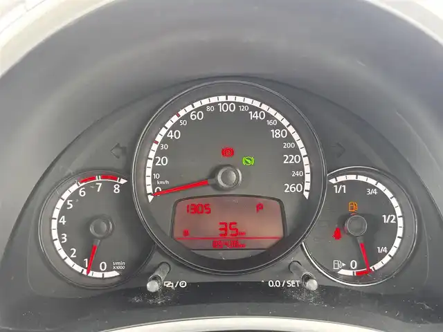 フォルクスワーゲン ザ・ビートル デザイン 熊本県 2014(平26)年 8.6万km グラシオーサブラウンメタリック 社外SDナビ（CN-R300D）/【フルセグTV/CD/DVD/SDオーディオ】/バックカメラ/純正16インチアルミホイール/HIDヘッドライト/ETC/ドライブレコーダー/フロアマット/取扱説明書/リモコンキー