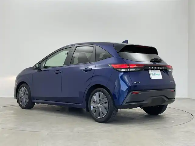 日産 ノート X 埼玉県 2021(令3)年 1.5万km オーロラフレアブルーパール 純正９インチナビ　バックカメラ　ビルトインＥＴＣ　ドライブレコーダー　インテリジェントエマージェンシーブレーキ　ステアリングスイッチ　プッシュスタート　スマートキー　オートマチックハイビーム　地デジ