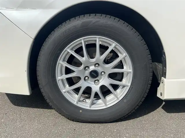 スバル インプレッサ スポーツ 2．0i－S アイサイト 秋田県 2014(平26)年 12.1万km サテンホワイトパール 社外ナビ/衝突軽減システム/４WD/フルセグ/バックカメラ/社外アルミ/スマートキー/前席パワーシート/クルーズコントロール/アイドリングストップ/レーンキープアシスト/プッシュスタート/ドライブレコーダー/ETC/MTモード付AT/純正フロアマット/純正ドアバイザー/パドルシフト/ステアリングスイッチ/オートエアコン/オートライト/パワーステアリング/パワーウィンドウ/横滑り防止/電動格納ウィンカーミラー/保証書/取扱説明書/記録簿