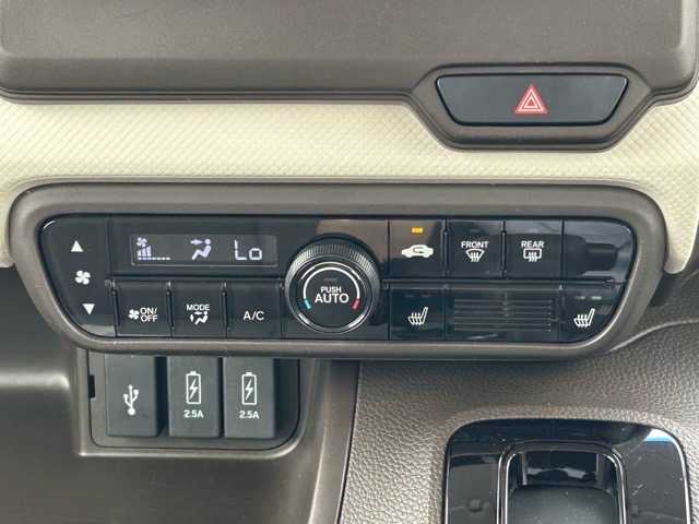 ホンダ Ｎ ＢＯＸ L 千葉県 2021(令3)年 4.6万km プラチナホワイトパール ホンダセンシング/純正SDナビ/バックカメラ/Bluetooth/両側パワースライドドア/クルーズコントロール/前ドライブレコーダー/レーンキープアシスト/スマートキー/プッシュスタート/D/N席シートヒーター/LEDヘッドランプ/オートライト/横滑り防止装置/社外フロアマット/アイドリングストップ